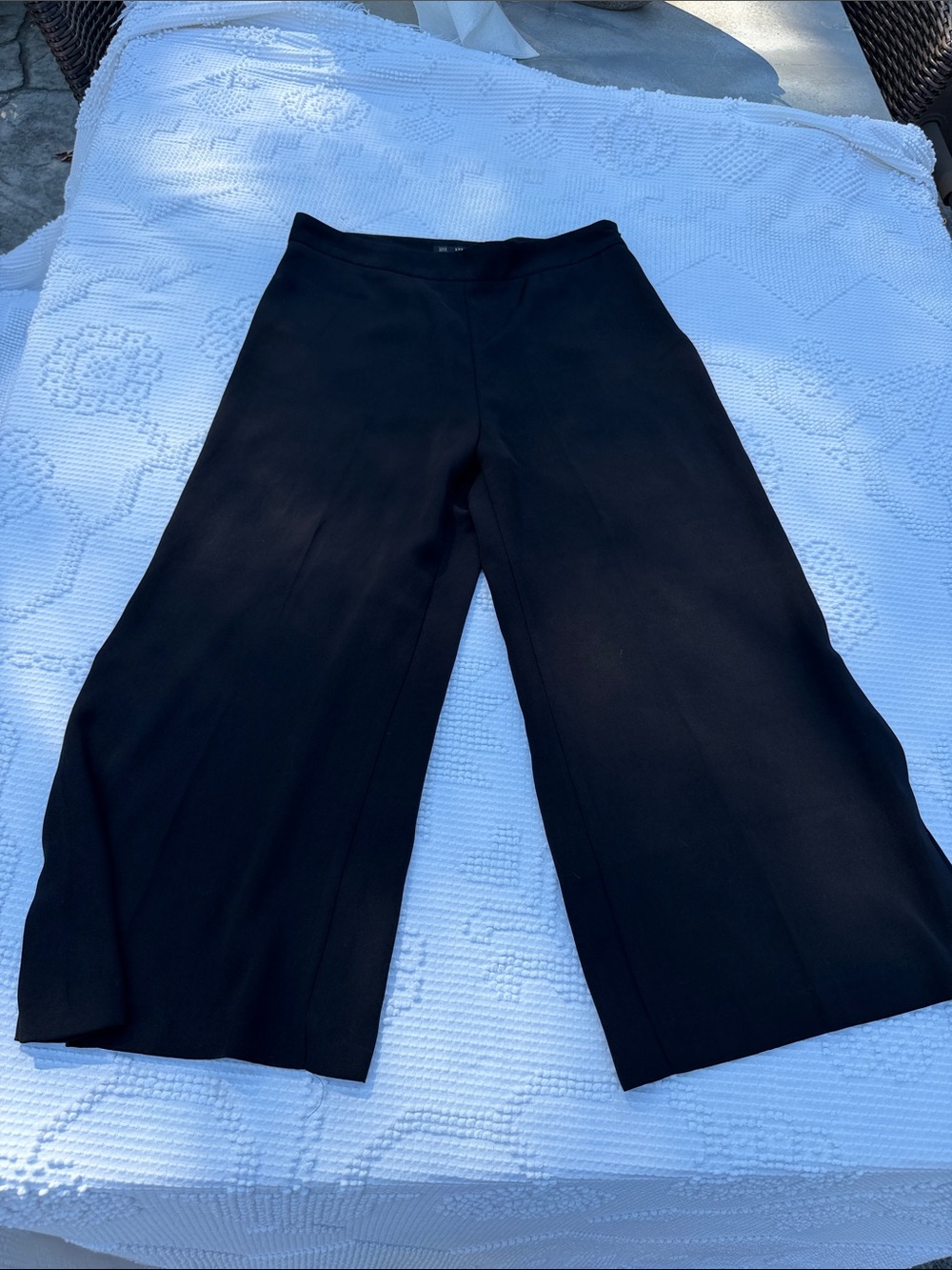 Zara Basic Black Wide Leg Cropped Pants Side Slit Size M